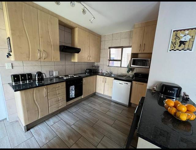 3 BEDROOM TOWNHOUSE FOR SALE IN VANDERBIJLPARK